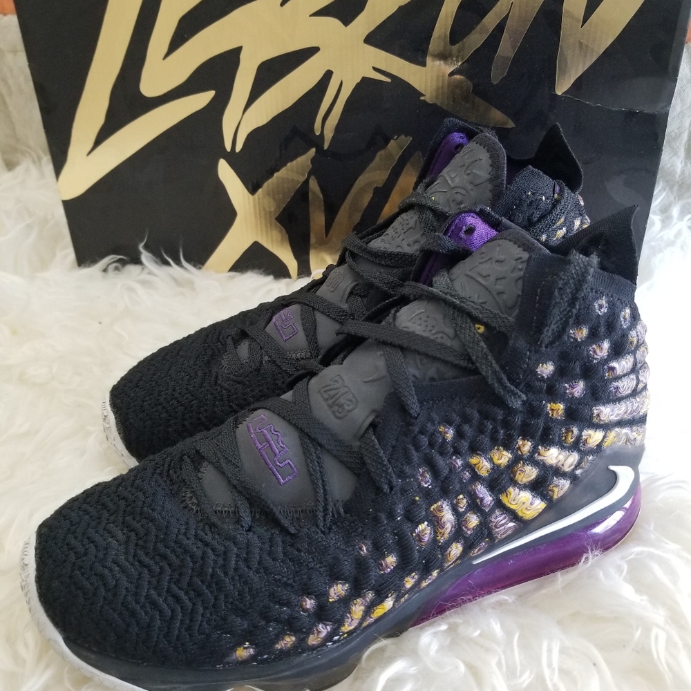 Nike Lebron 17 Lakers